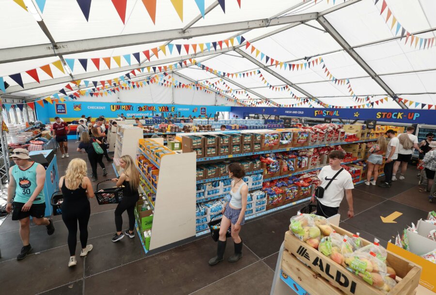 Aldi pop up supermarket